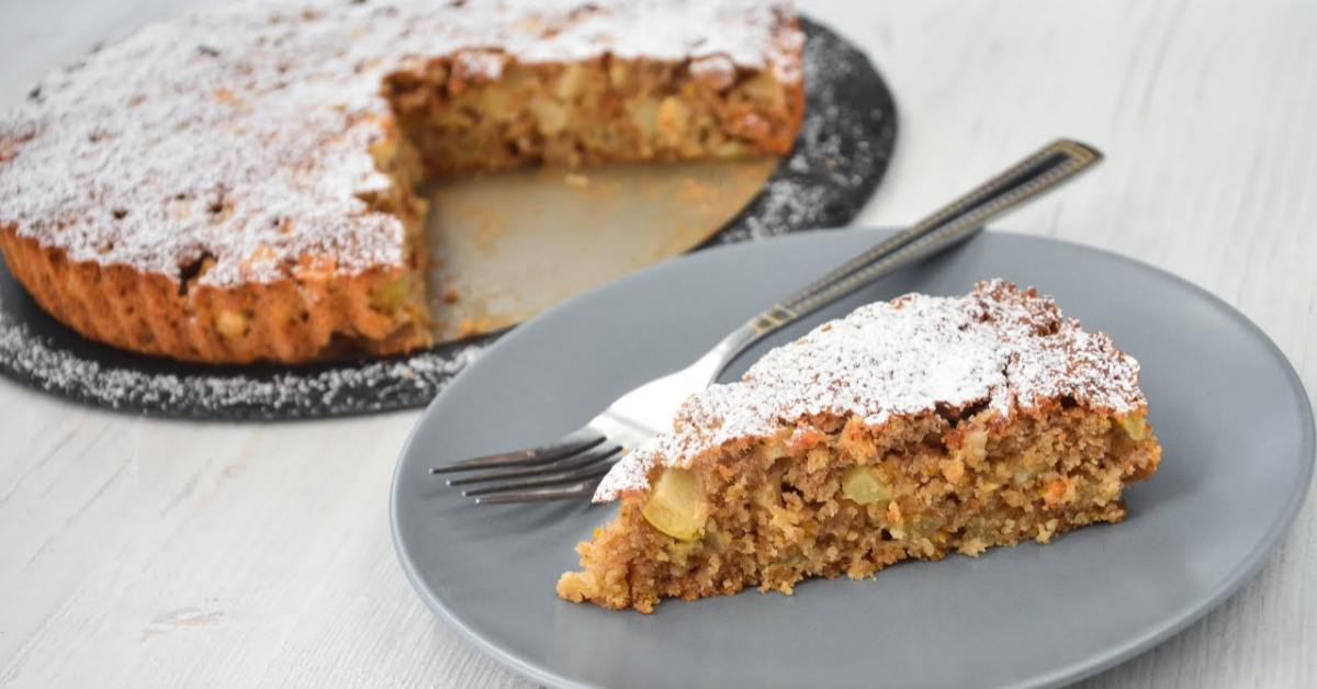 Tämä hedelmä-pähkinäpiirakka tulee olemaan uusi suosikkisi talvisin.