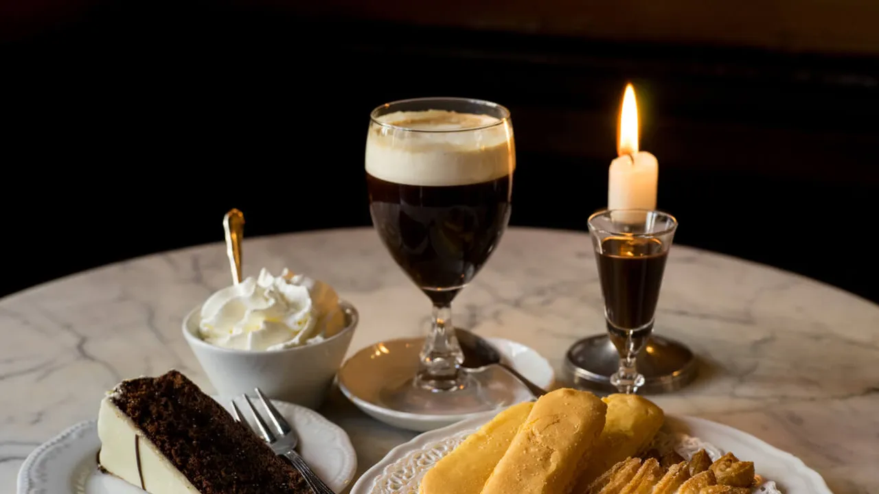 Tämä juoma on ollut suosittu 1700-luvulta lähtien, ja se oli Ernest Hemingwayn suosikki. Se on Torinon ydin.