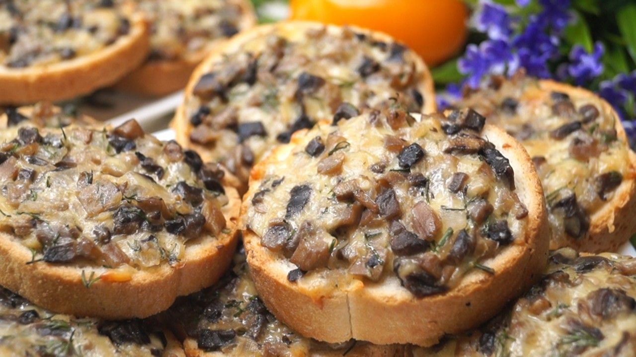 Ei munia, ei tonnikalaa. Teen näistä sienistä ja juustosta herkullisia levitteitä voileipille.