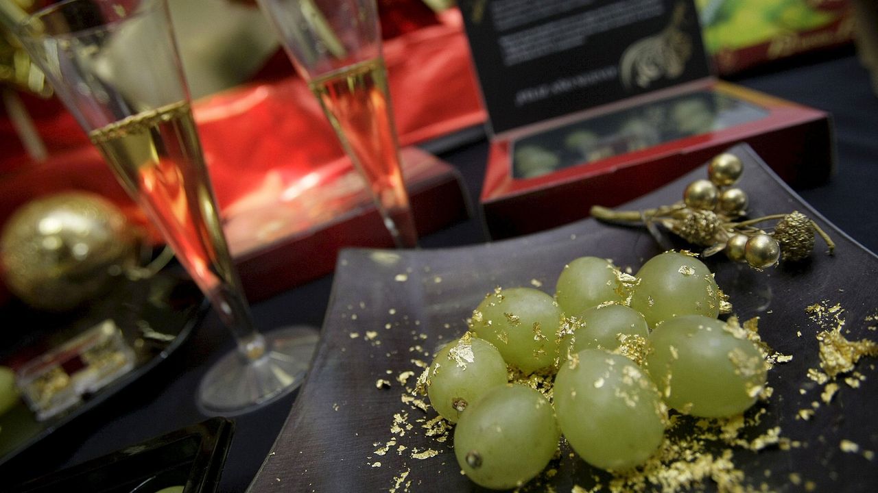 Älä heitä uudenvuoden jälkeen jäljelle jääneitä viinirypäleitä pois: 12 käytännöllistä ideaa niiden käyttämiseen.