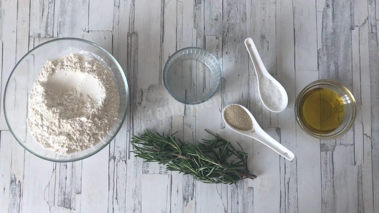 Tämä ruokasoodan ja rosmariinin temppu toimii yllättävän hyvin kotona.