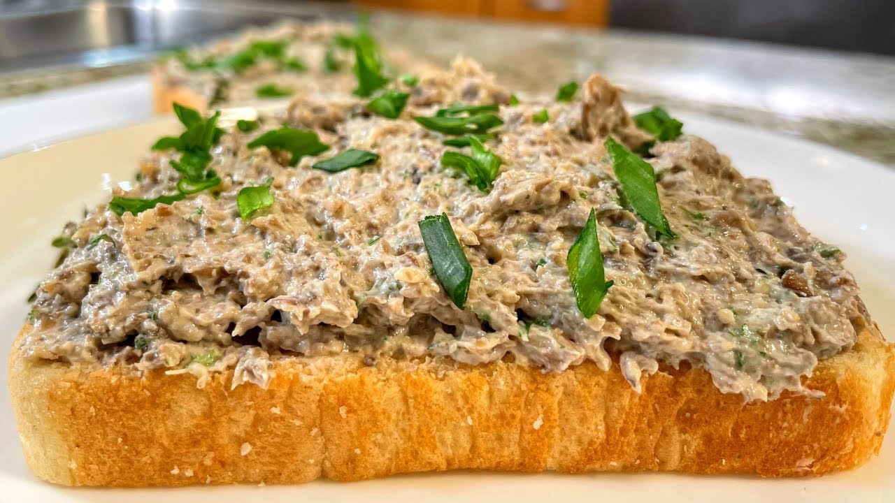 Ei munia, ei tonnikalaa. Teen näistä sienistä ja juustosta herkullisia levitteitä voileipille.