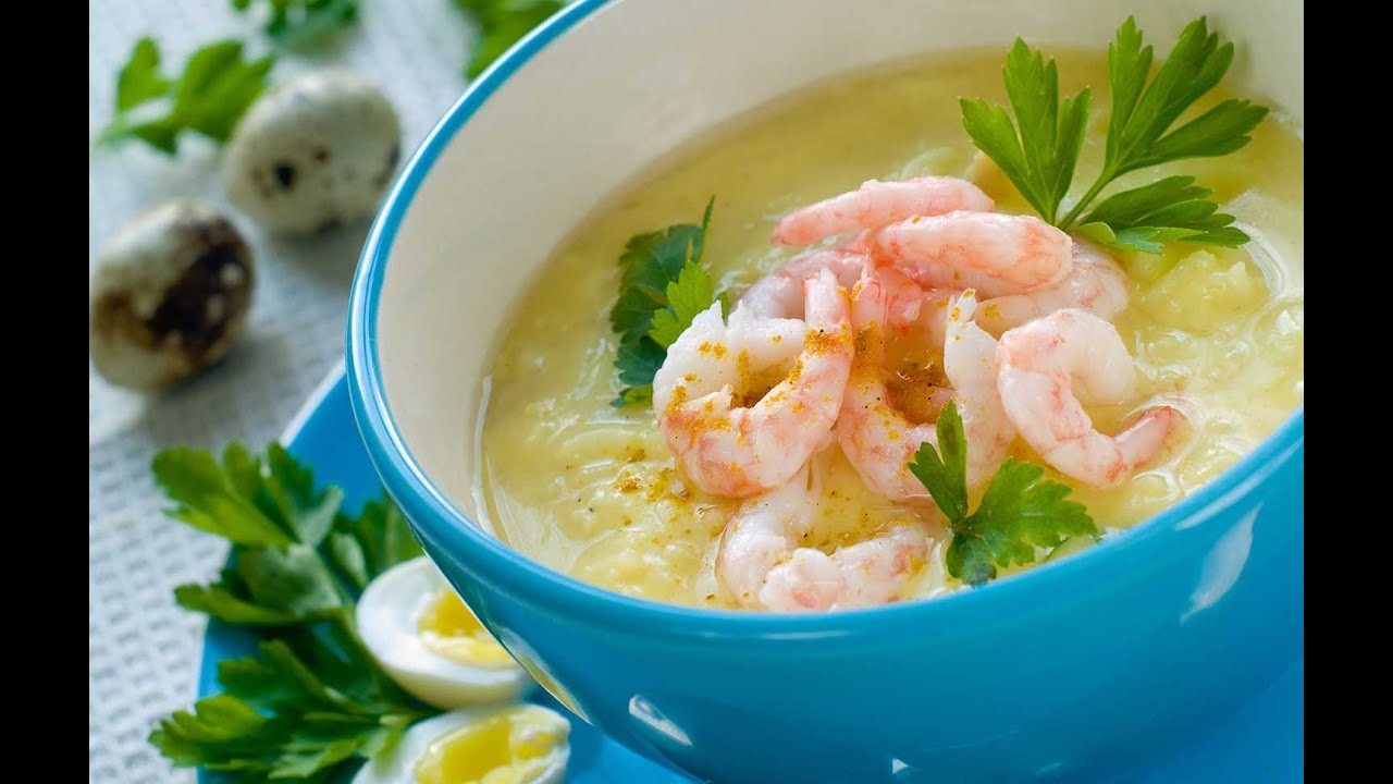 Porkkanakastike ja kukkakaali-sipulikeitto katkaravuilla: terveellinen ja kevyt illallinen.