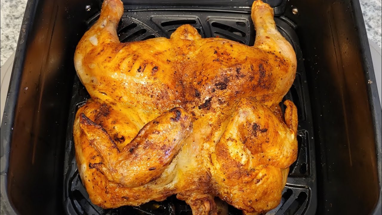 Aerogrillissä valmistettu kana ja vihannesvalikoima: valmis 20 minuutissa.