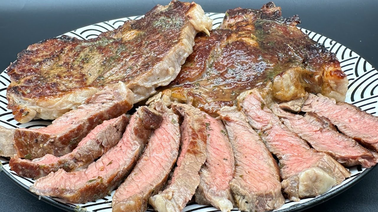 Ei pashina-pihviä eikä ribeye-pihviä: mikä lihapala sopii Taste Atlasin mukaan parhaiten grillattavaksi?