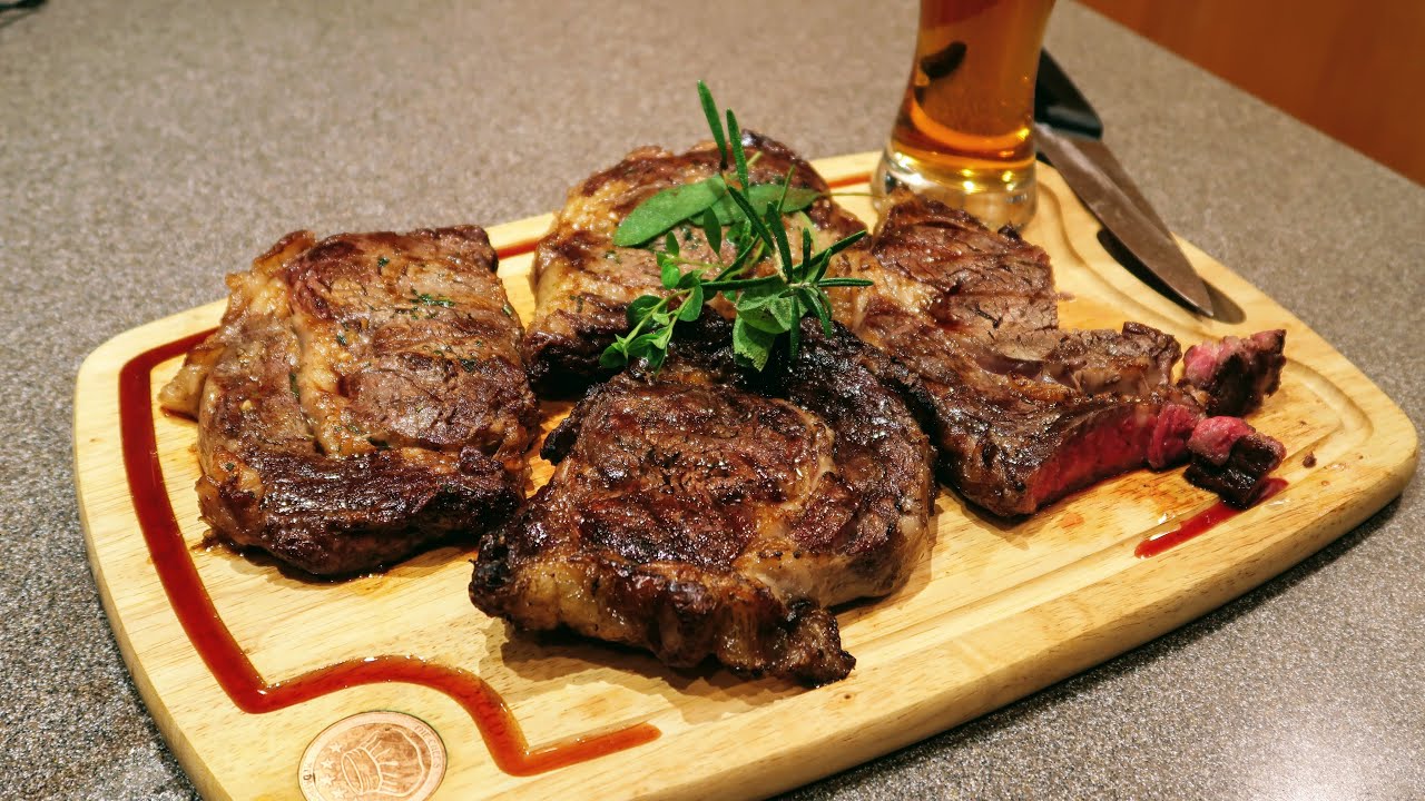 Ei pashina-pihviä eikä ribeye-pihviä: mikä lihapala sopii Taste Atlasin mukaan parhaiten grillattavaksi?