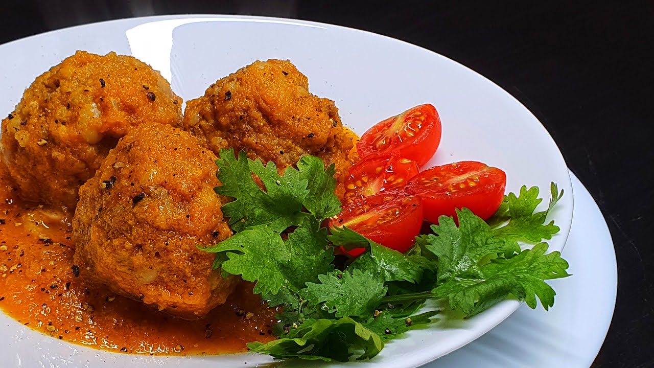 Sain tietää mehukkaiden lihapullien valmistuksen salaisuuden Zvardonyn maanviljelijän vaimolta. En lisää maitoa ja käytän suhdetta 1:1.