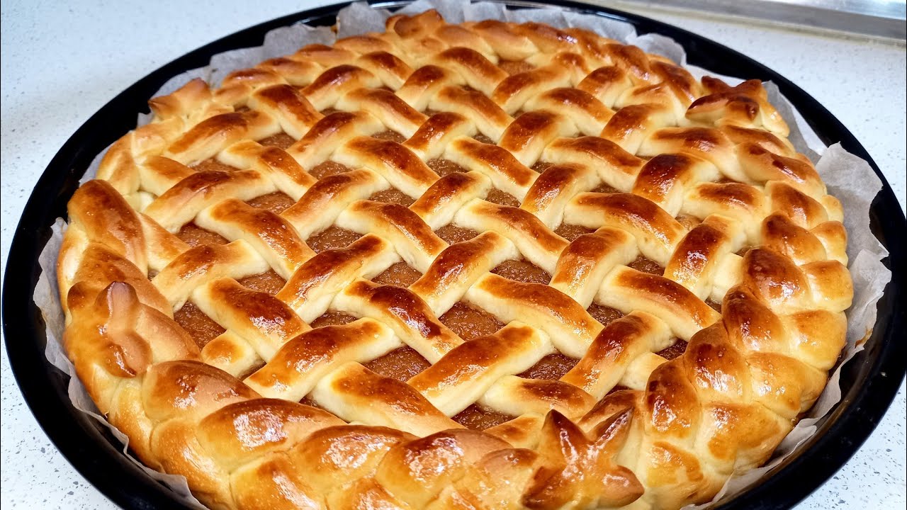 Haluatko leipoa nopeasti jotain kahvin kanssa? Kokeile grönlantilaista hiivakakkua.