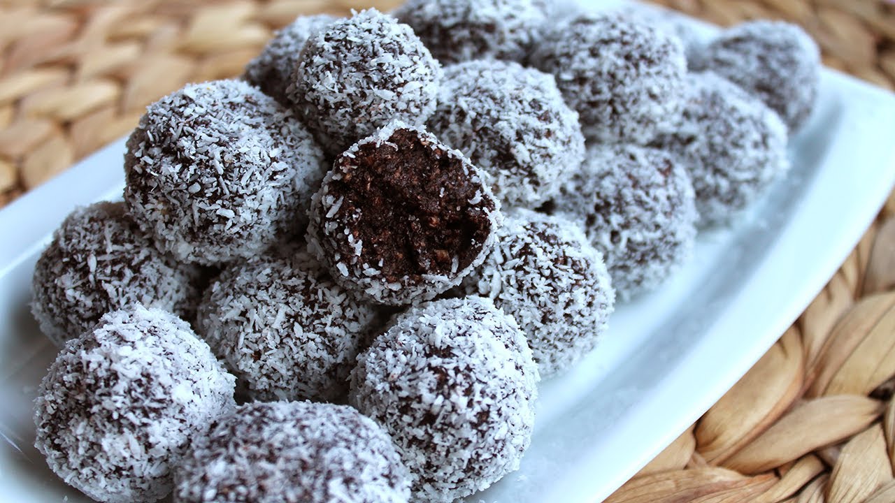 Kaupan karkkien sijaan teen nämä pallot itse. Niissä on vähän sokeria, ja ne maistuvat kuin ne olisivat peräisin hienosta konditoriasta.