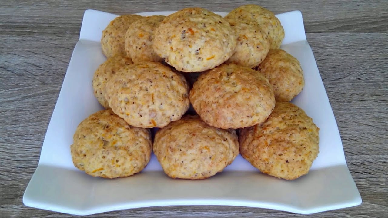 Sekoitan lasillisen kaurapuuroa ja vähän tuorejuustoa: 20 minuuttia uunissa – ja pöydällä on vuori herkkuja teetä varten