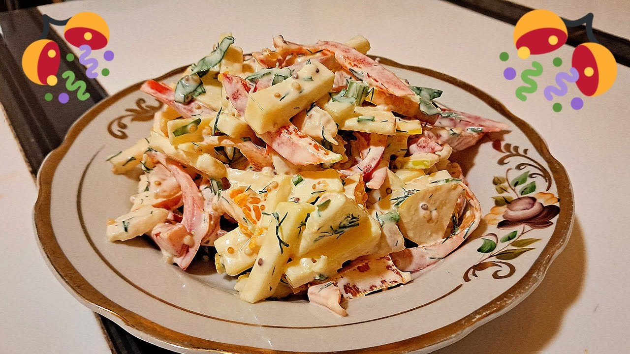 Tämä salaatti todistaa, että selleri on herkullista myös raakana!