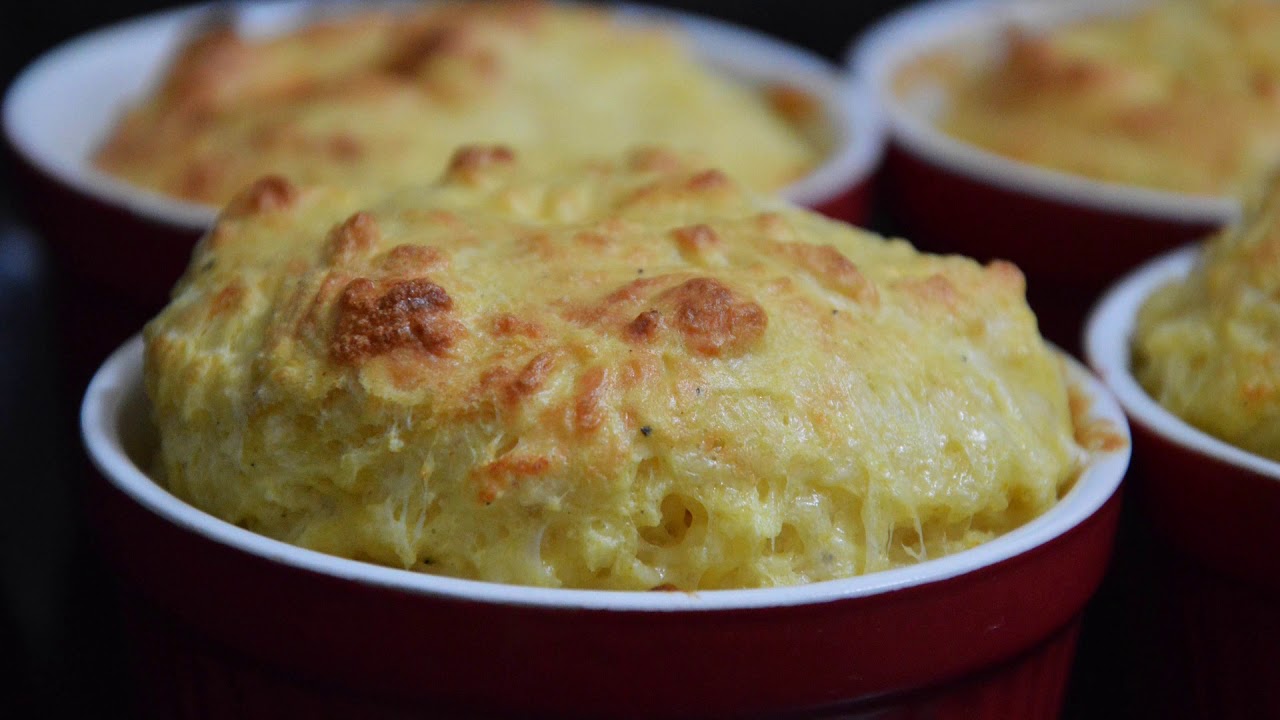 Ilmavat perunasufleet uunista