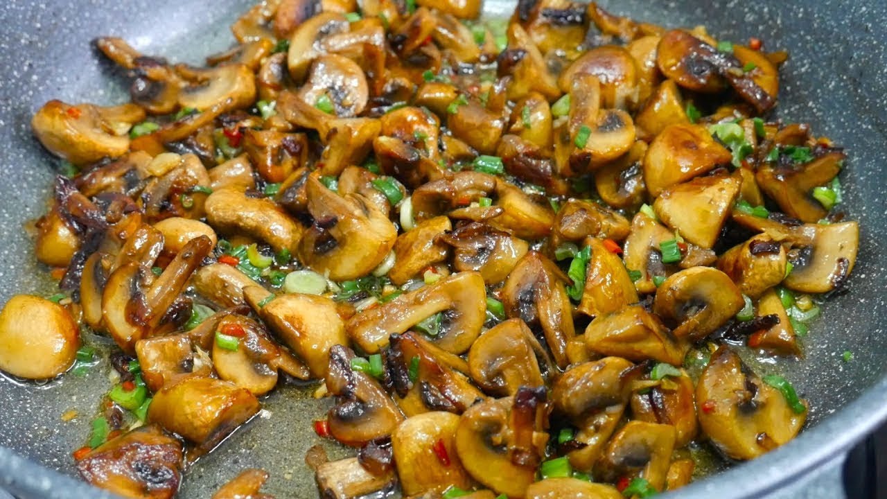 Tällä lisäaineella paistetut sienet eivät eritä vettä. Tämän ansiosta ne maistuvat paljon paremmalta.