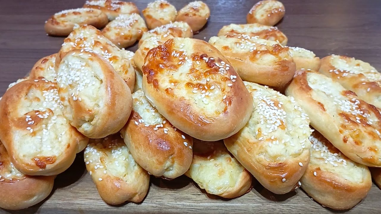 Huomio, rapeat: makeat ja suolaiset fetapiirakat, kuten tavernassa!