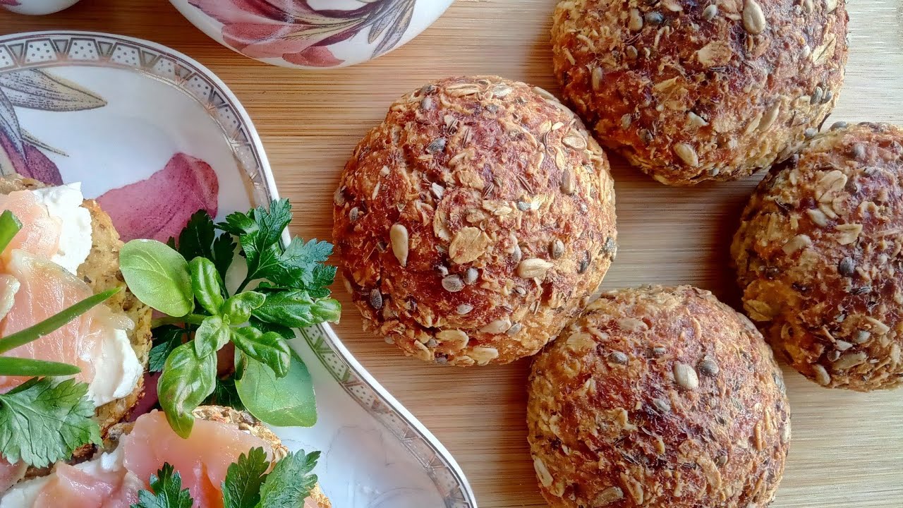 Friteerattua kaurapuuroleipää ja tuorejuustoa: aamiainen alle 30 minuutissa.