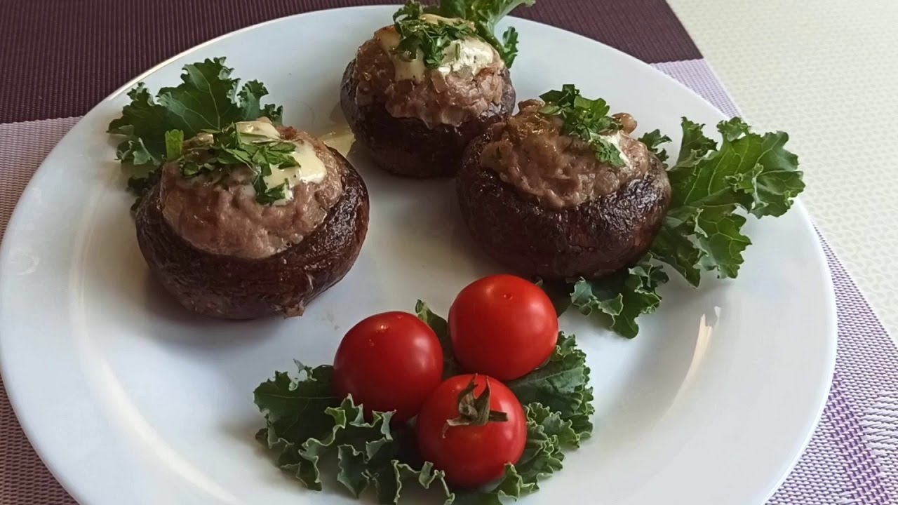 Ihanteellinen alkupala: täytetyt sienet aerogrillissä.