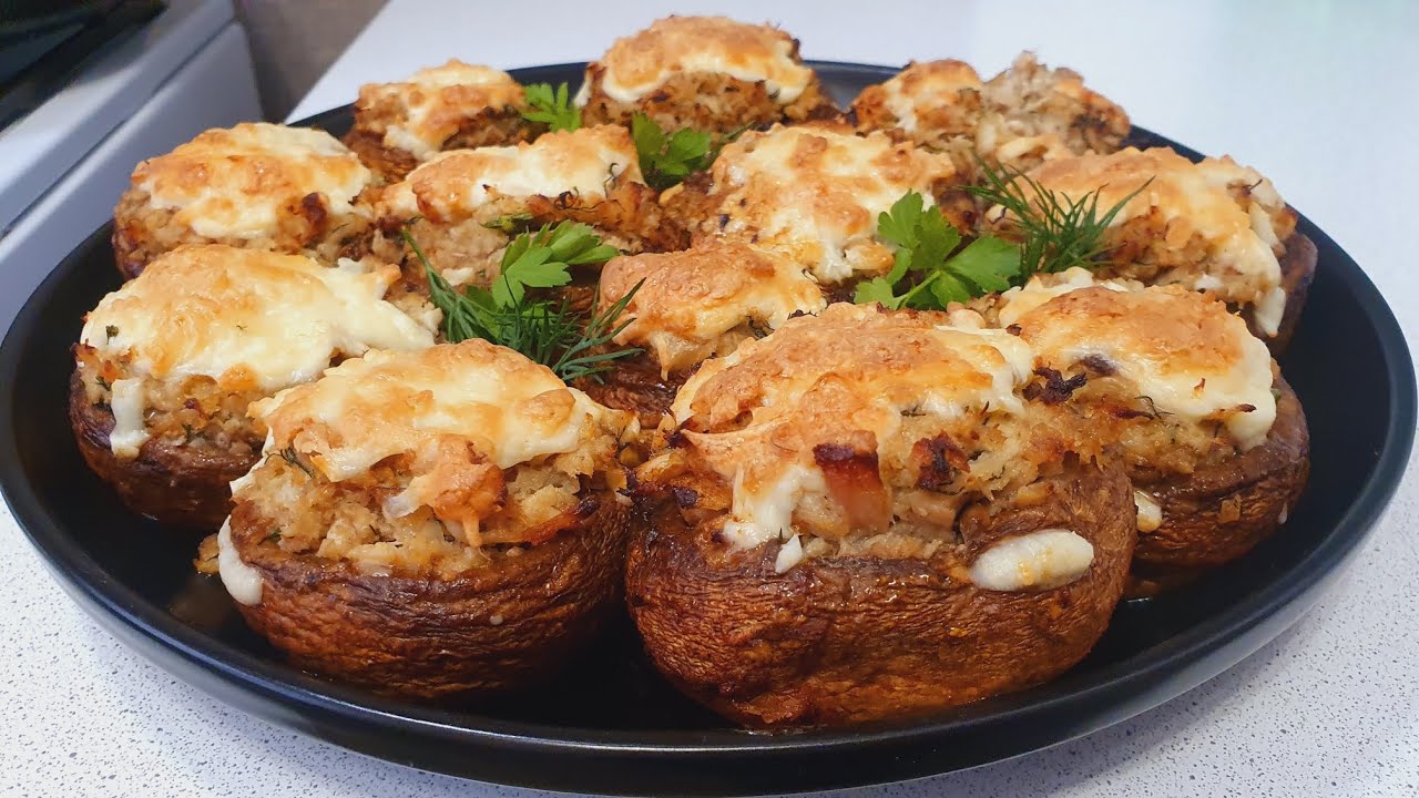 Ihanteellinen alkupala: täytetyt sienet aerogrillissä.