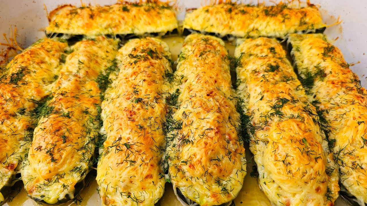 Tämän päivän resepti: uunissa paistetut kesäkurpitsat ricotta-juustolla, hunajalla ja saksanpähkinöillä.