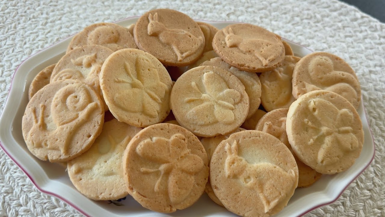 Yhdestä munasta syntyy koko kulho keksejä: suussa sulava herkku