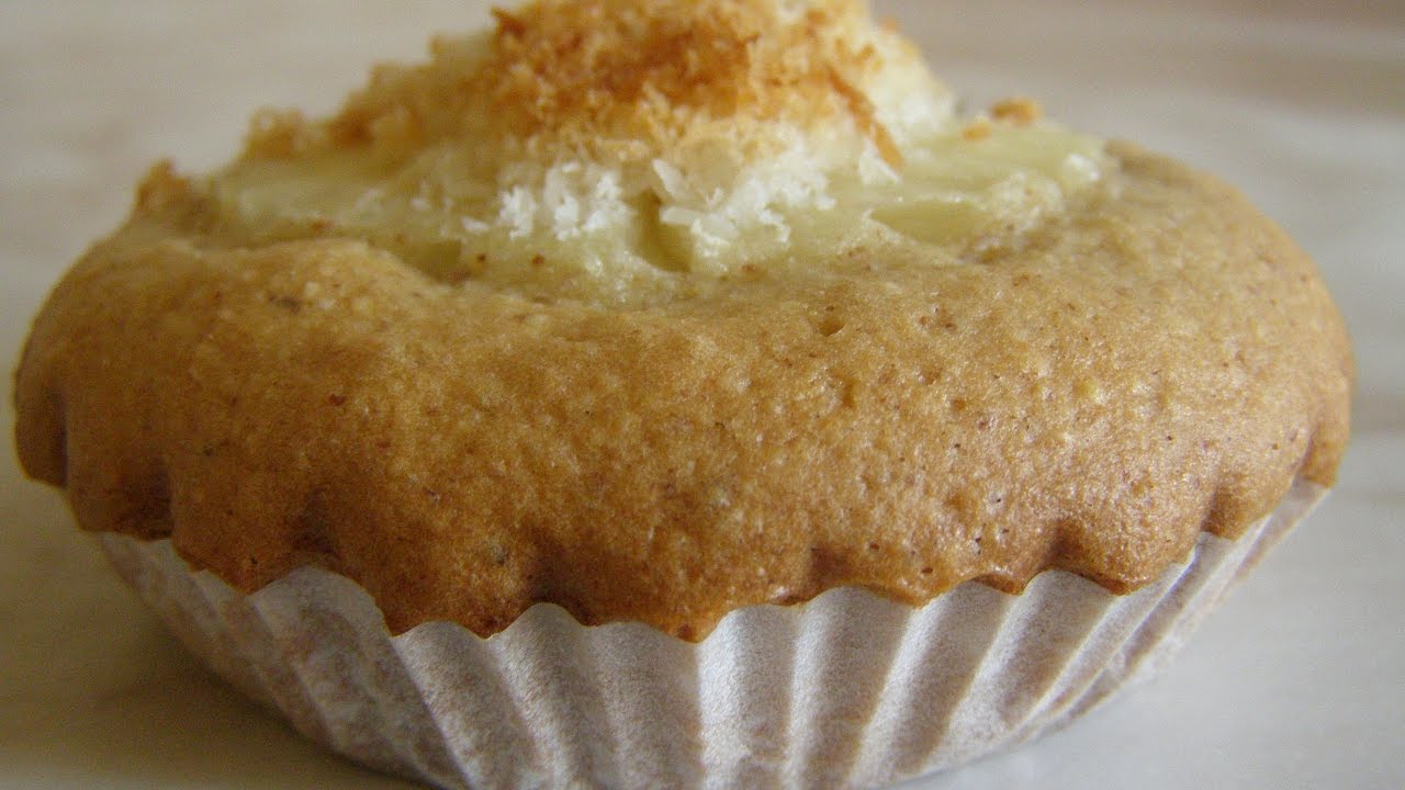 Ananaspiirakat ovat perinteinen makea ruokalaji, joka on löydetty uudelleen kotikeittiössä.