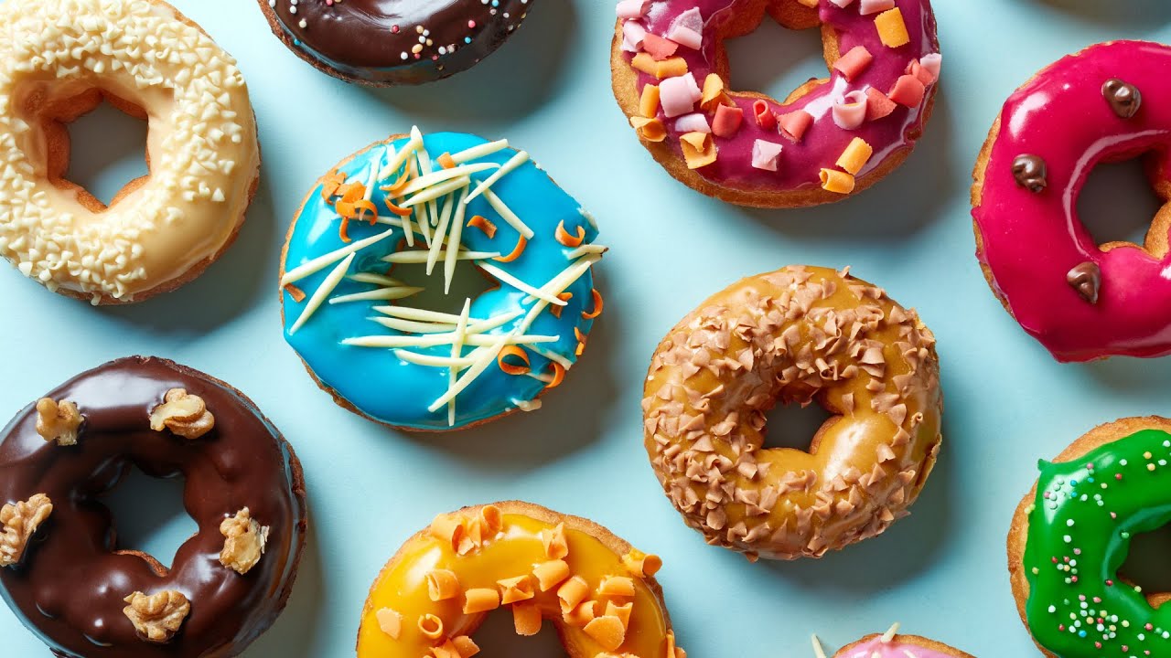 Flan-donitsit ovat ihanteellinen makea herkku kahvin tai teen kanssa.