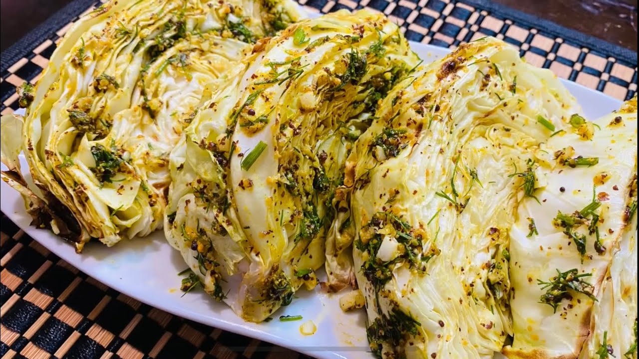 Pussissa paistettu kaali on helppo tapa valmistaa nopeasti lisuke lounaalle – täysin aliarvostettu, mutta nerokas tapa.