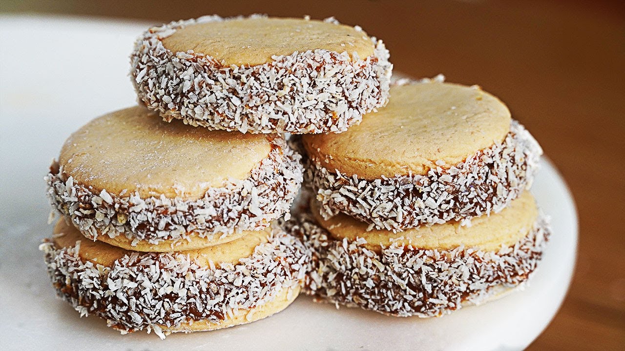 Kuinka valmistaa gluteenittomat alfacores maissitärkkelyksestä: täydellinen resepti uudenvuoden juhlapöytään.