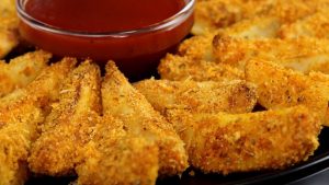 Uunissa paistettu peruna: rapea kuori yksinkertaisen tempun ansiosta.