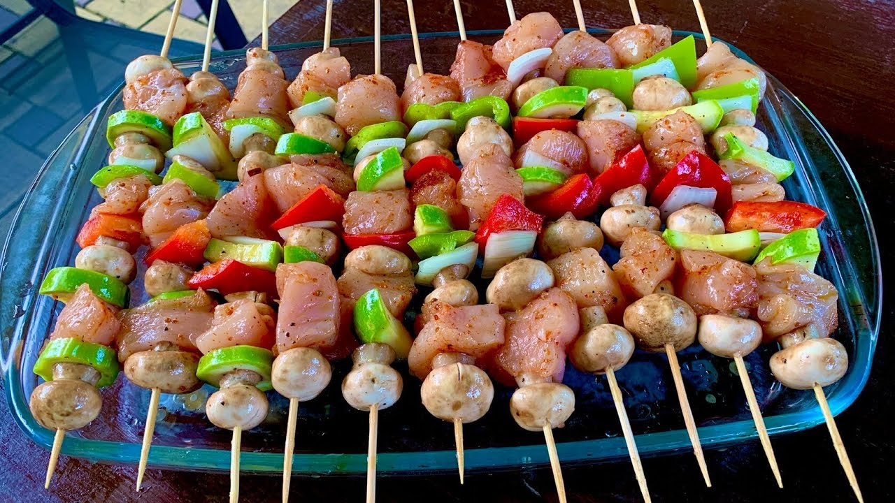 Grillatut vihannesspydit pekonilla – uskomattoman mehukkaat, sitruunamarinoidut.