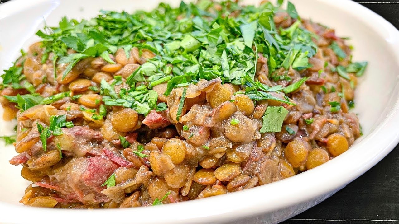 Haudutettu linssi. Perinteinen isoäidin resepti.