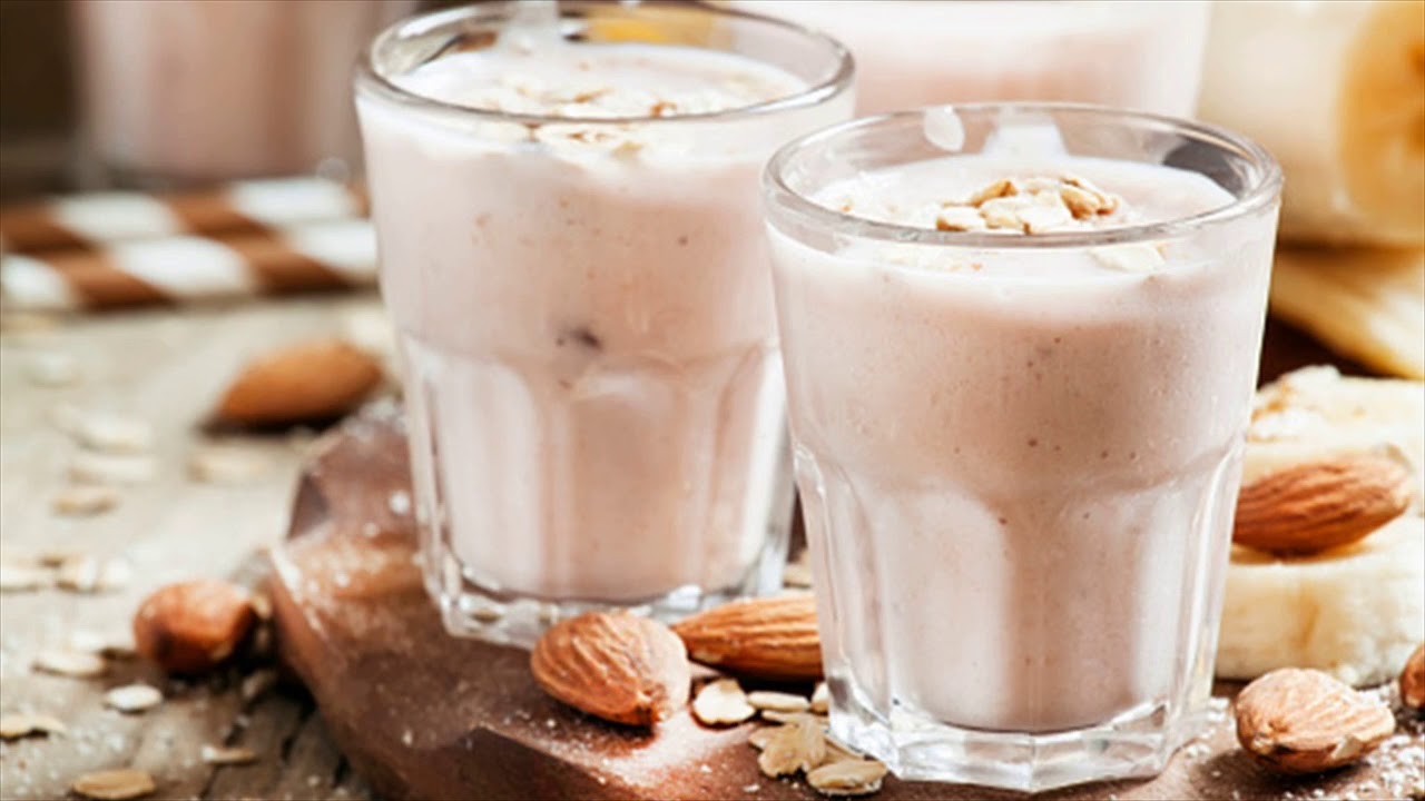 Banaani-pähkinäsmoothie: täysipainoinen aamiainen, joka antaa energiaa, kylläisyyden tunteen ja keskittymiskykyä heti aamusta lähtien.