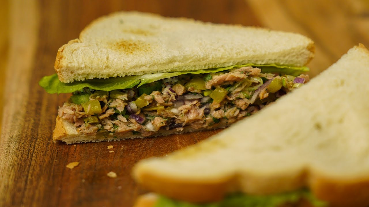 Tonnikala-juustovoileipä: kahden ainesosan resepti, joka sopii täydellisesti kesään.