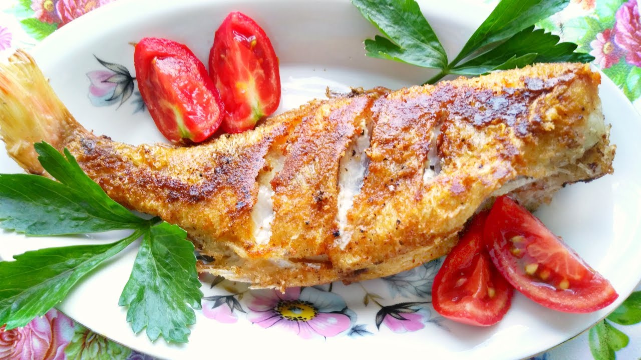 Paistettu meriahven sienikastikkeella.