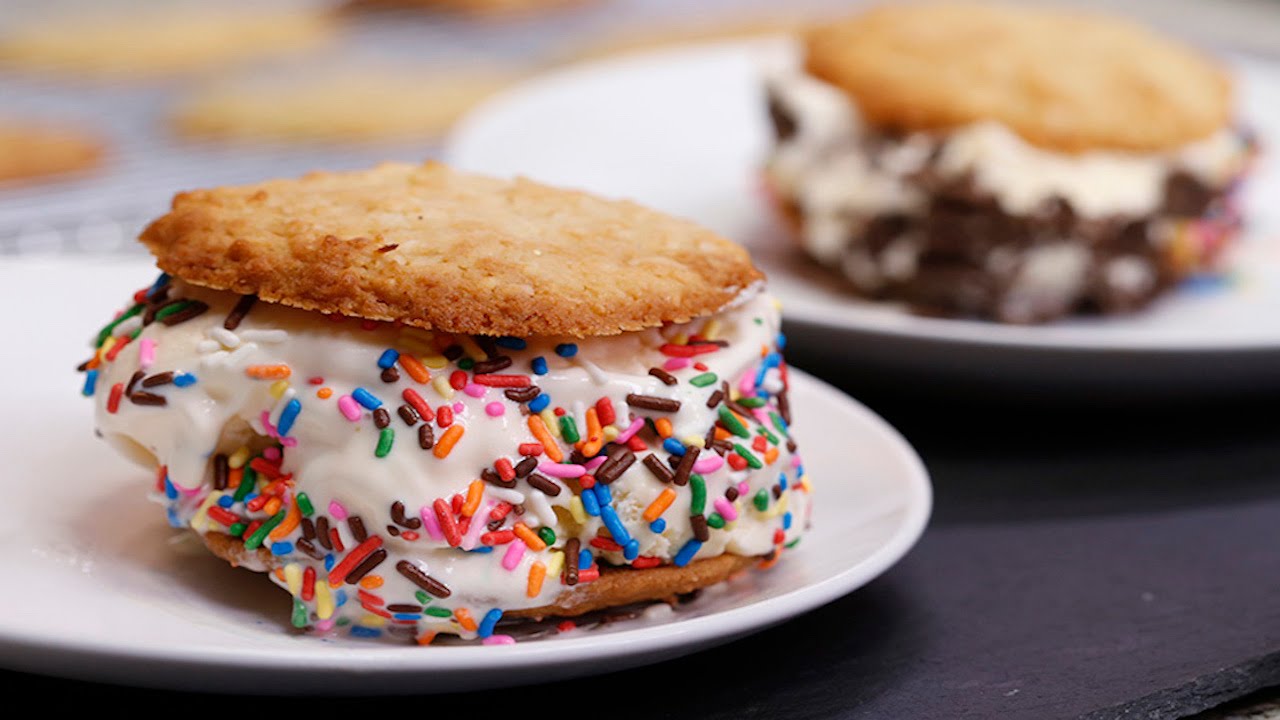 Alfahores-mansikkajäätelö: helppo resepti, jossa on 4 ainesosaa ja joka valmistuu 15 minuutissa.