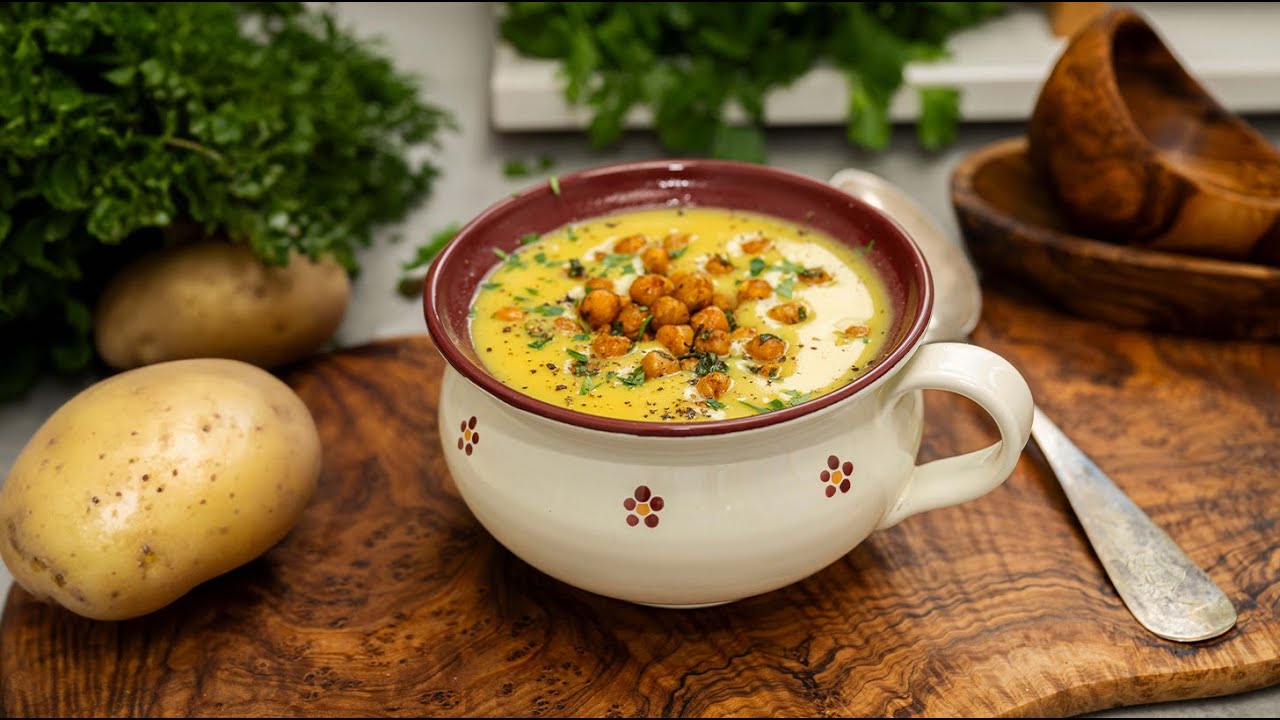 Tämä kerma-keitto tulee olemaan sinun nimikkoruokasi. Se sisältää kaksi suosituinta vihannesta.