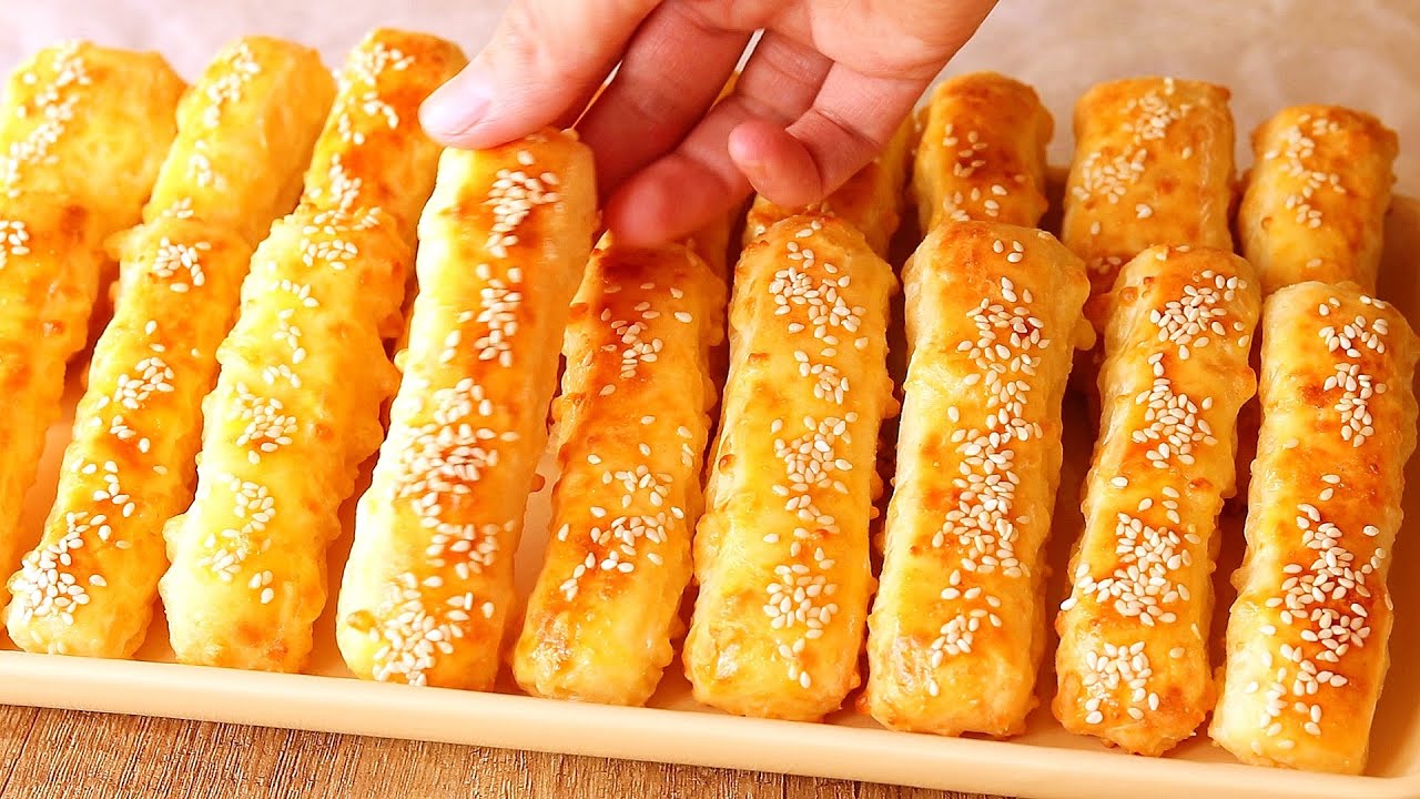 Nopeasti valmistettavat leivonnaiset juustotäytteiset tikkuja spontaaniin nautintoon.