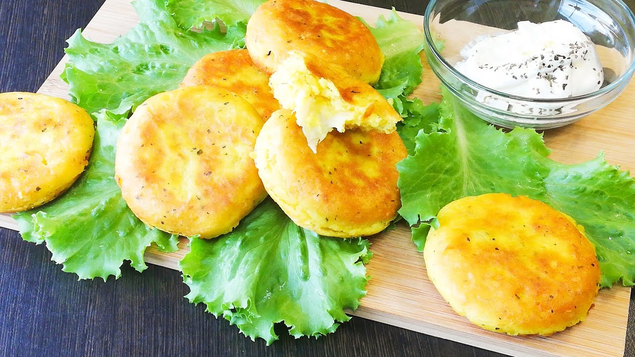 Kaksi yksinkertaista lisäystä, ja perunapannukakut tulevat kuohkeiksi ja rapeiksi. Tämä on niiden paras versio.