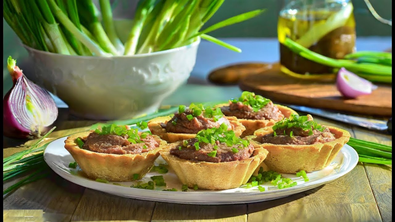 Kuinka valmistaa kotitekoista tonnikalapastetta – täydellinen resepti voileipiin tai alkupalaksi.