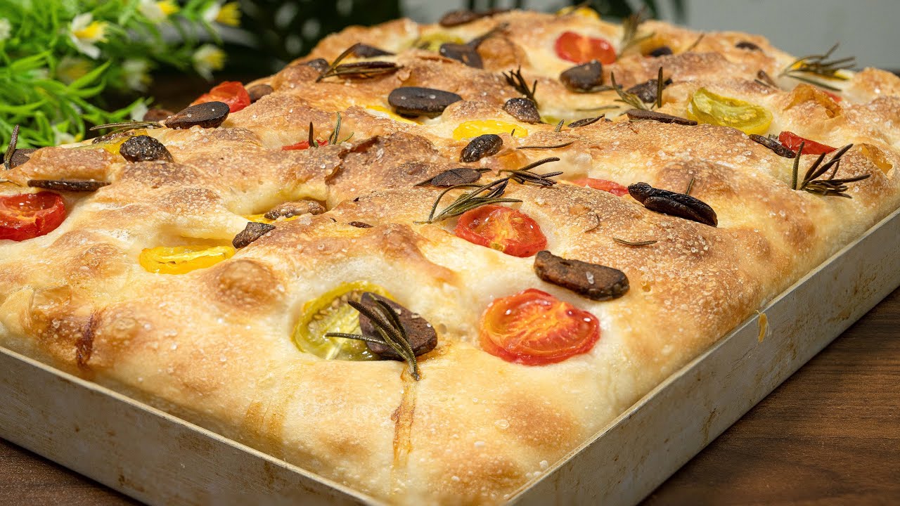 Focaccia della Befana on perinteinen italialainen herkku, jolla vietetään kolmen kuninkaan päivää ja joka on kunnianosoitus noidalle.