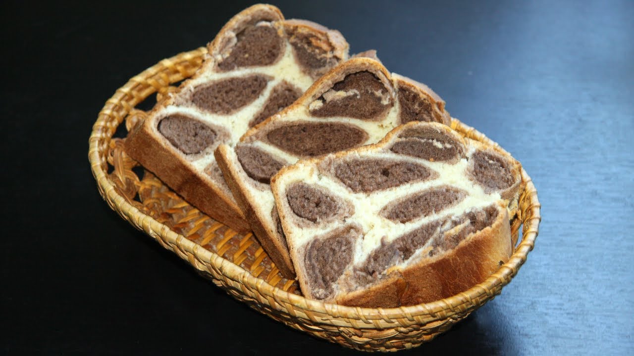 Onko sinulla jäljellä makeaa leipää? Kolme ideaa, miten voit käyttää sitä ja muuttaa sen herkullisiksi herkkuiksi.