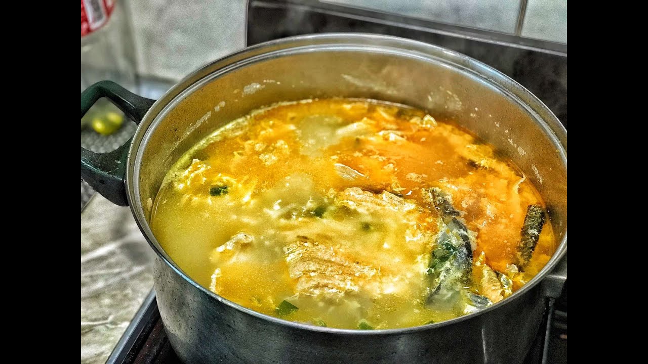 Punaisen kalan selkärangan keitto