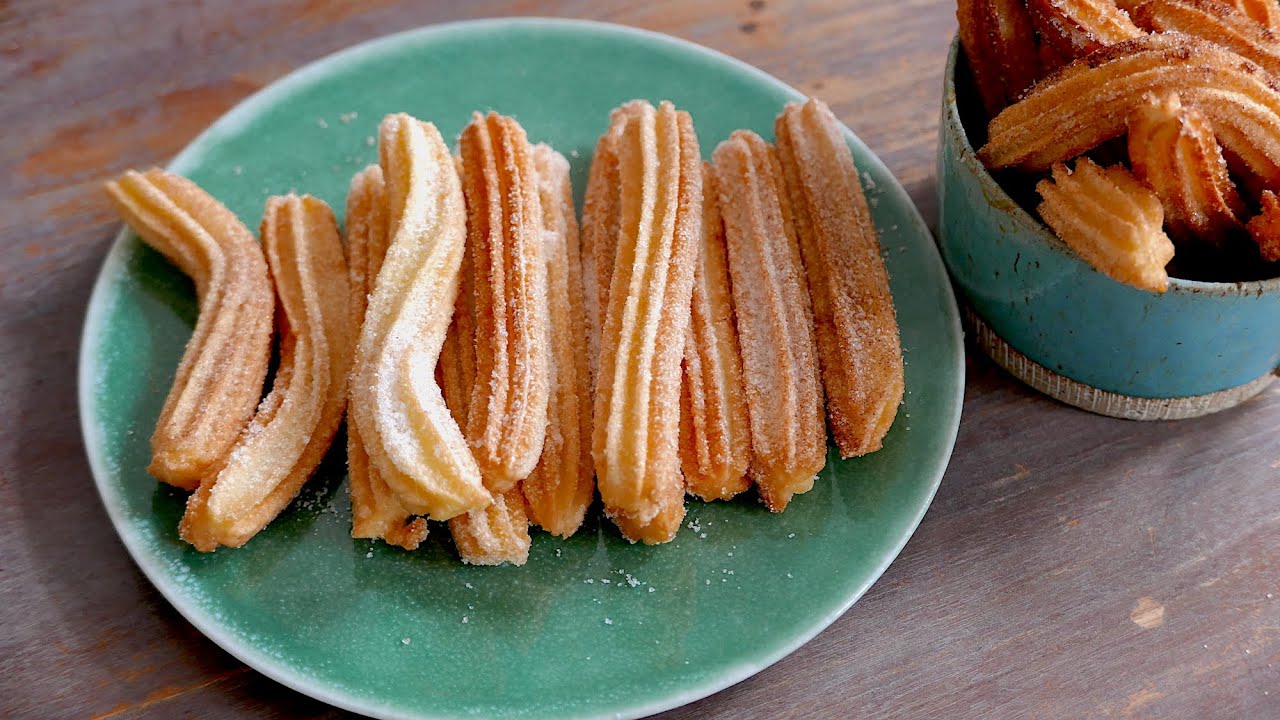 Kuusi reseptiä kotitekoisille churroille, joita voi nauttia kesällä rannalla.