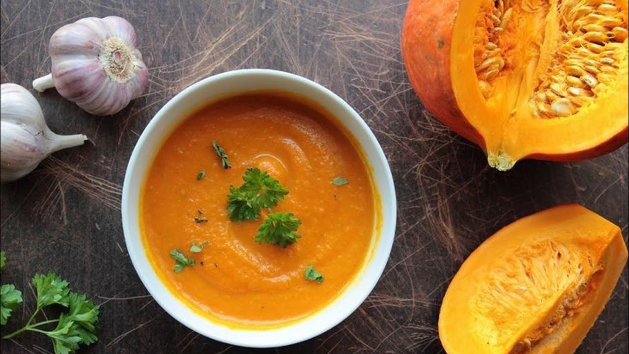 Juhlapyhien jälkeen keitämme ”Kurpitsan puhdistus” -sosekeiton: kevyt lounas pehmeään puhdistukseen