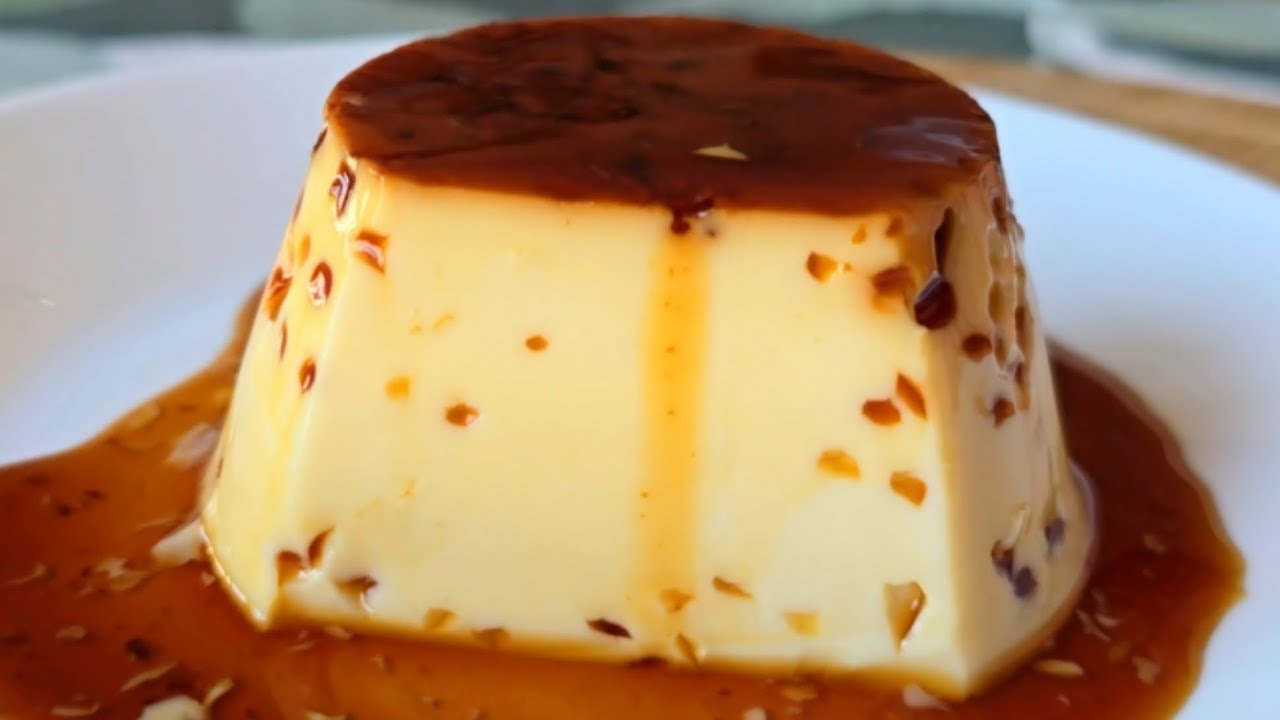 Juusto-rypäleflan on herkkä, elegantti ja erittäin helppo valmistaa jälkiruoka.