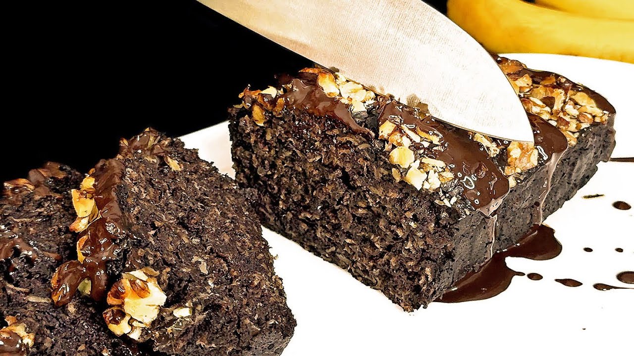 Kun haluan jotain makeaa, jauhan kaurapuuroa tehosekoittimessa. Syön tämän pikakakun ilman syyllisyydentunteita.