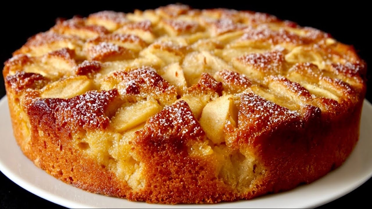 Kuinka valmistaa runsas ja erittäin maukas omenapudding vain muutamassa minuutissa