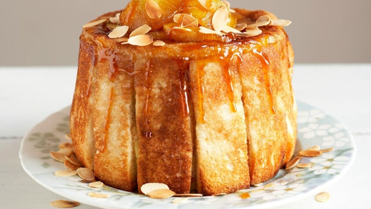 Kuinka valmistaa runsas ja erittäin maukas omenapudding vain muutamassa minuutissa