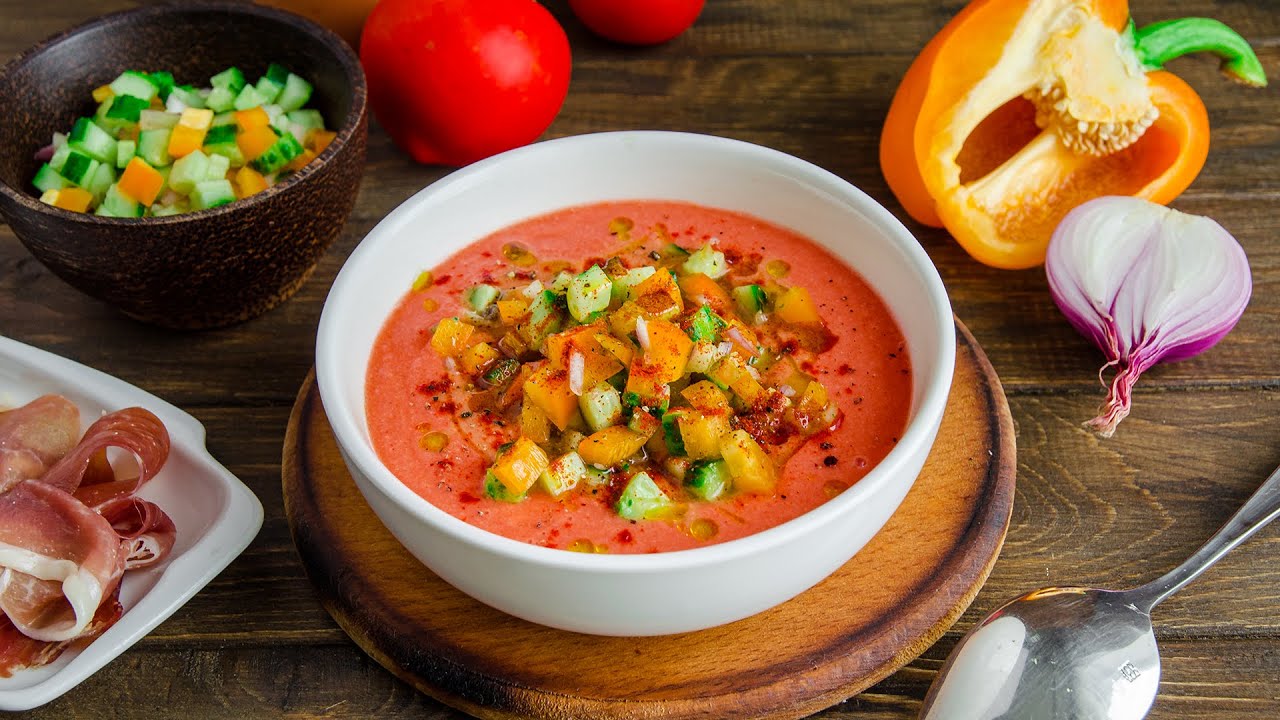 Gazpacho on klassinen andalusialainen ruokalaji, joka virkistää kesän helteessä.